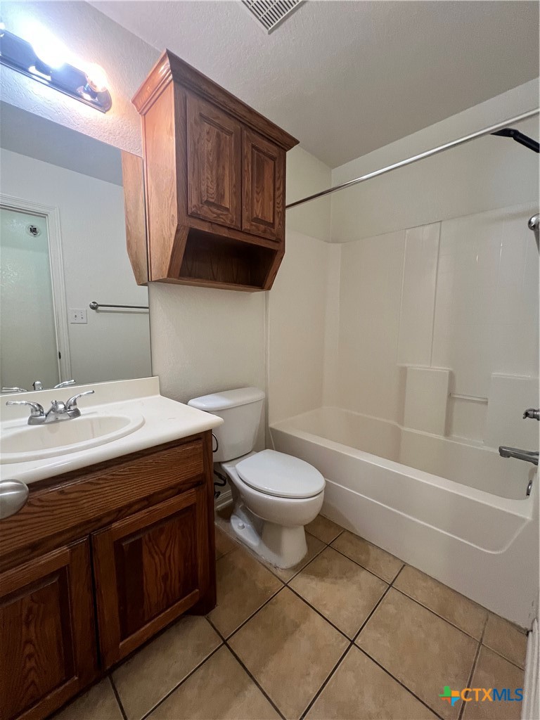 523 Olaf Drive B Property Photo 17