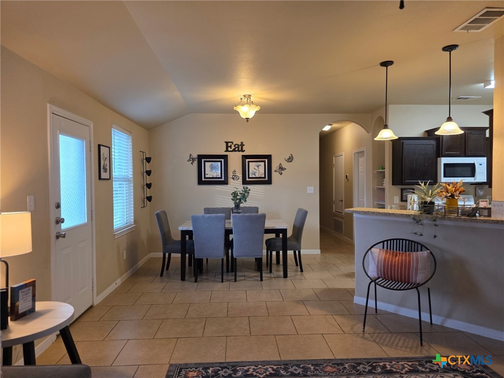 1401 Loyal Lane A Property Photo 5