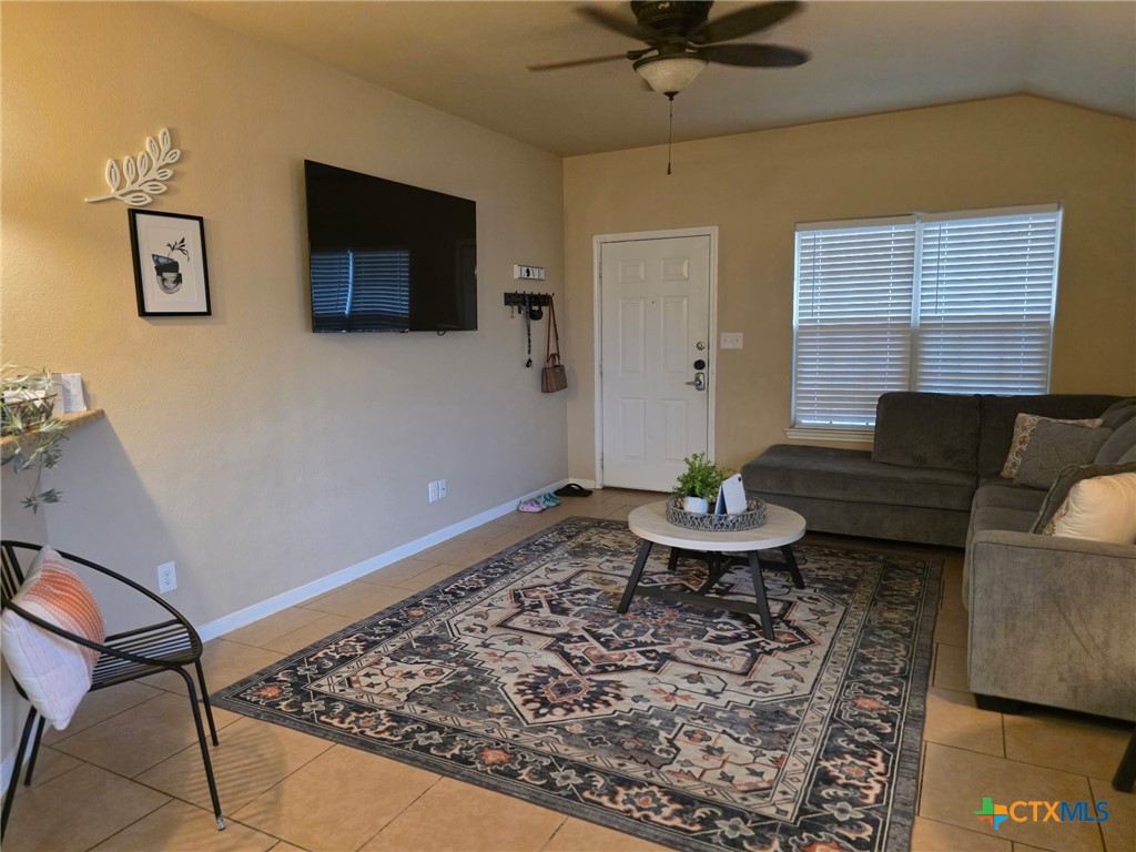 1401 Loyal Lane A Property Photo 6
