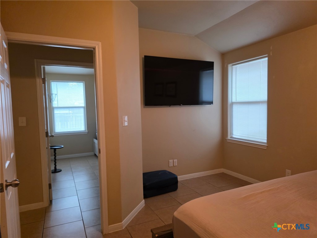 1401 Loyal Lane A Property Photo 7