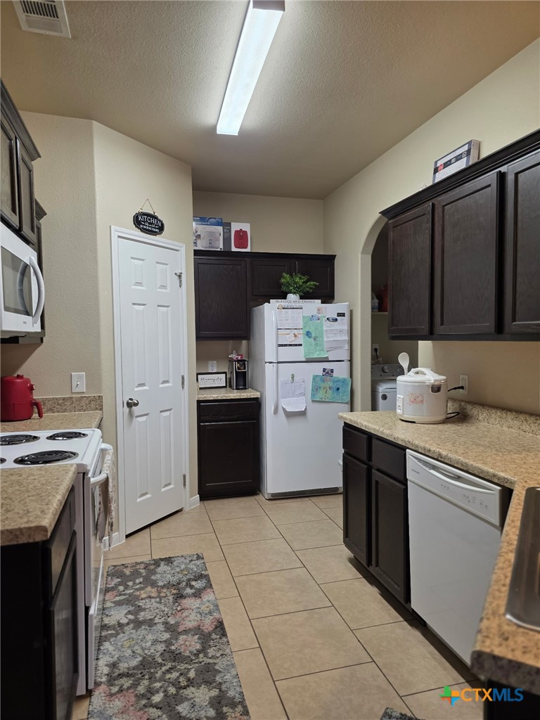 1401 Loyal Lane A Property Photo 8