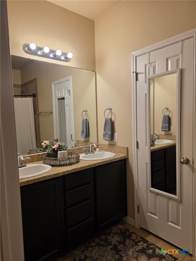 1401 Loyal Lane A Property Photo 16