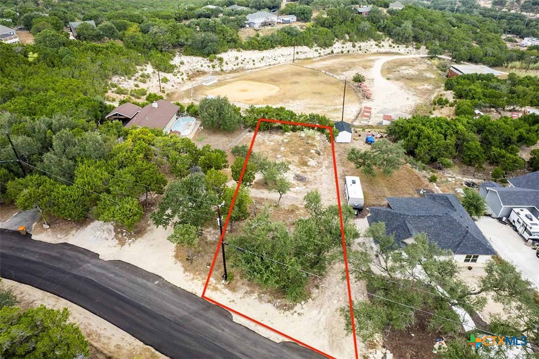 807 Scenic Hills Drive Property Photo 2
