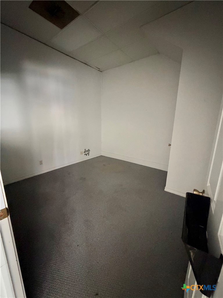 119 E Main Property Photo 4