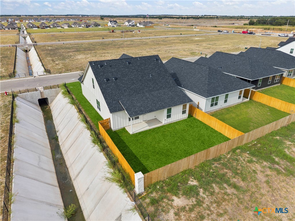 540 Gus Loop Property Photo 8
