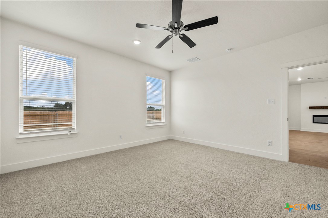 540 Gus Loop Property Photo 18