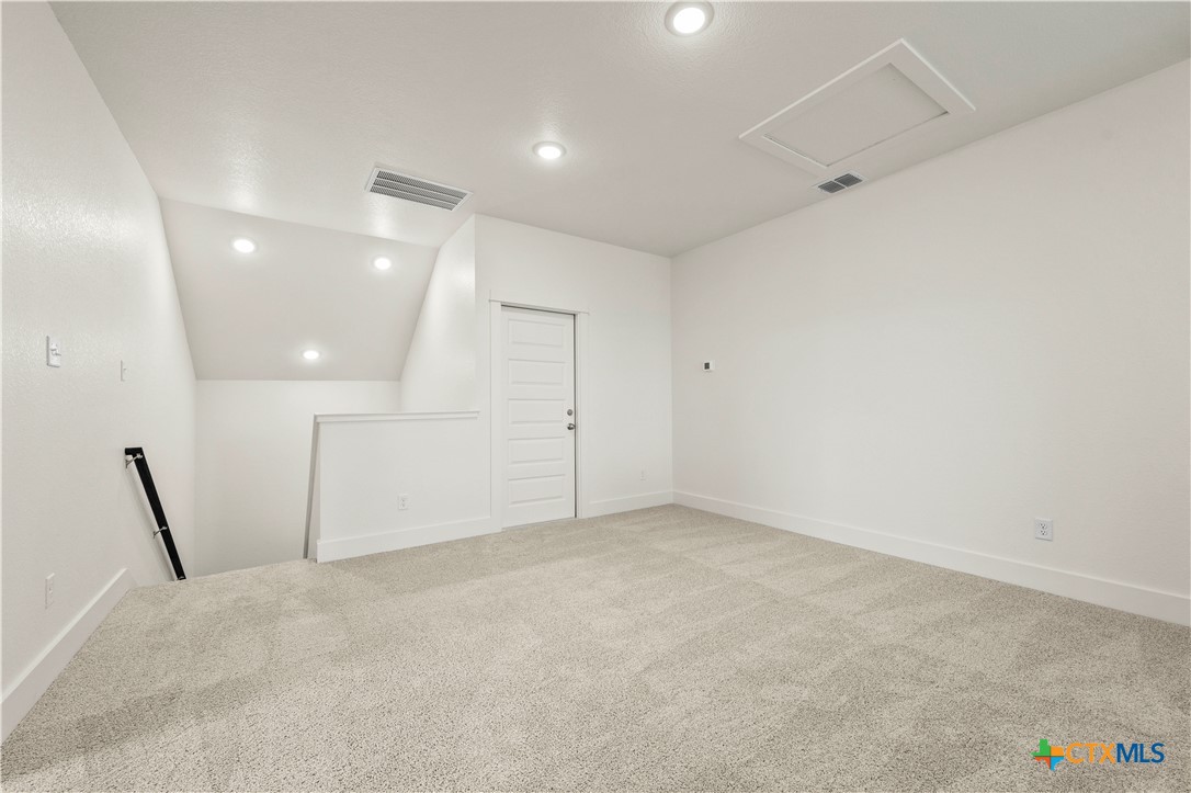 540 Gus Loop Property Photo 29