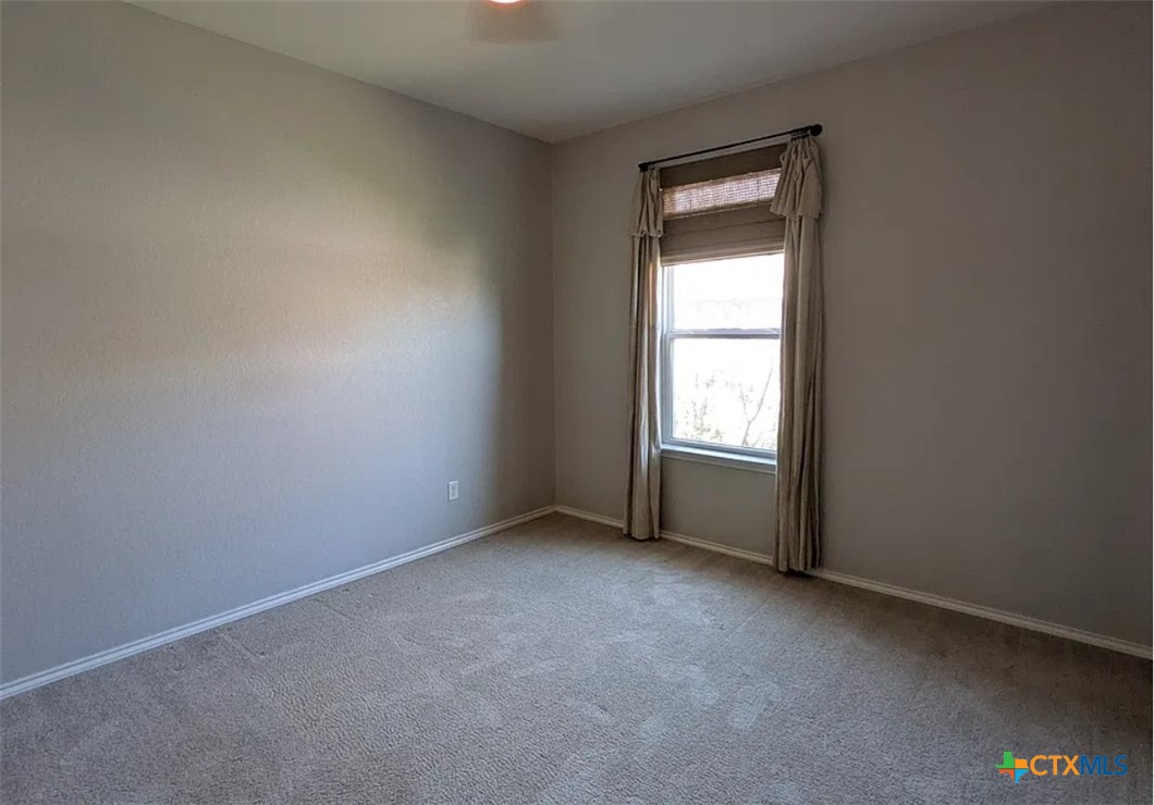 662 Rusty Gate Way Property Photo 6