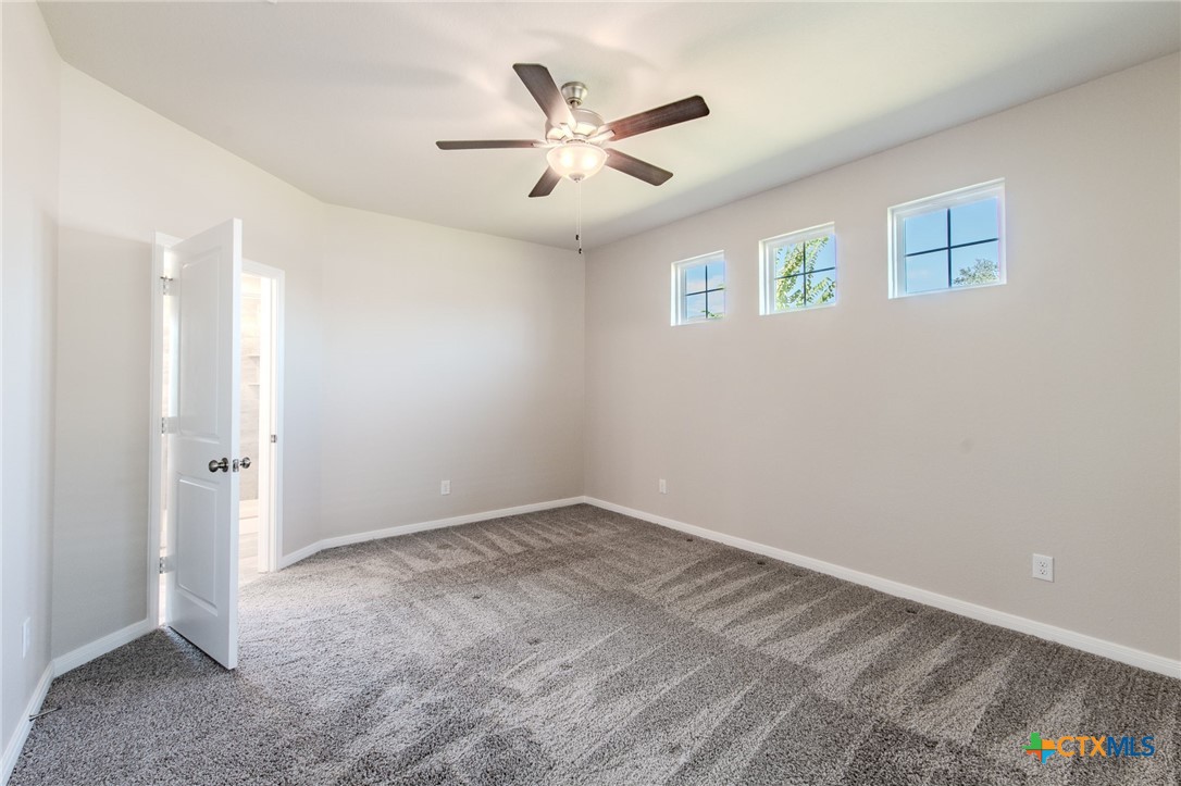 5072 Dickinson Loop Property Photo 12