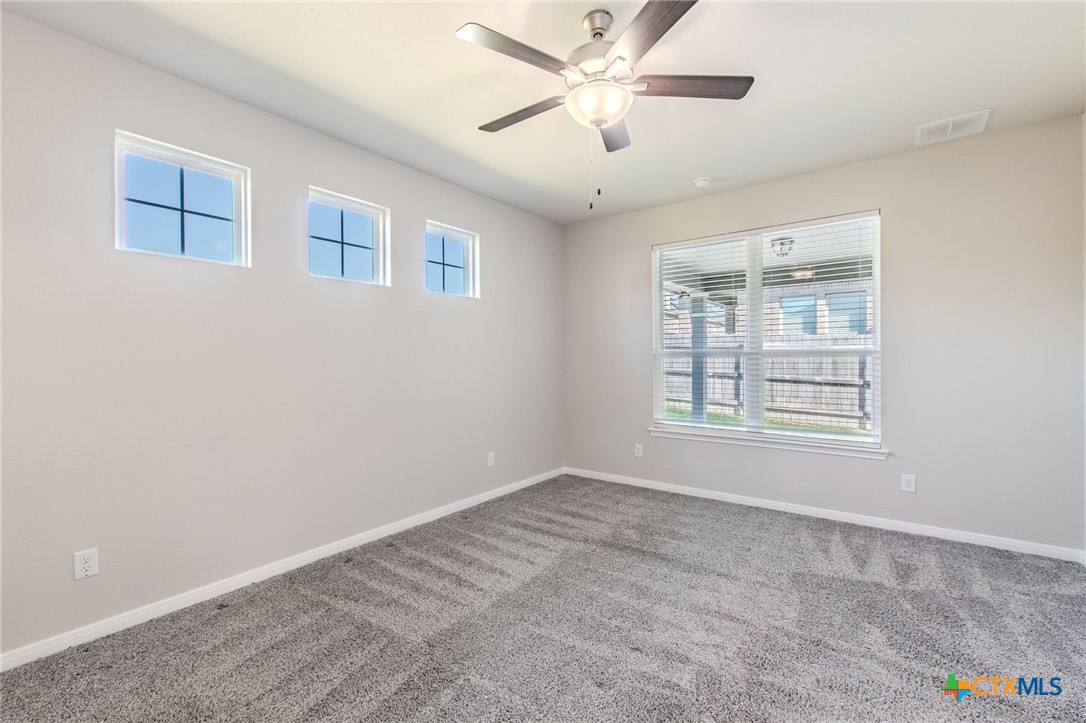 5072 Dickinson Loop Property Photo 14