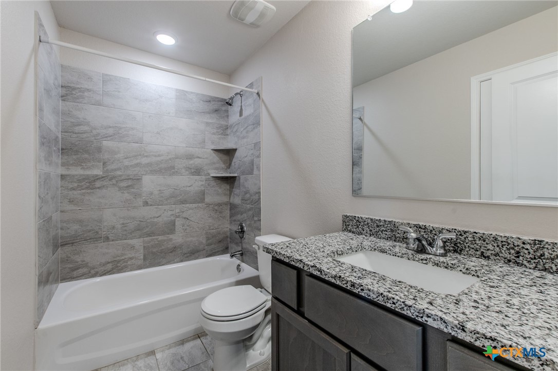 5072 Dickinson Loop Property Photo 21