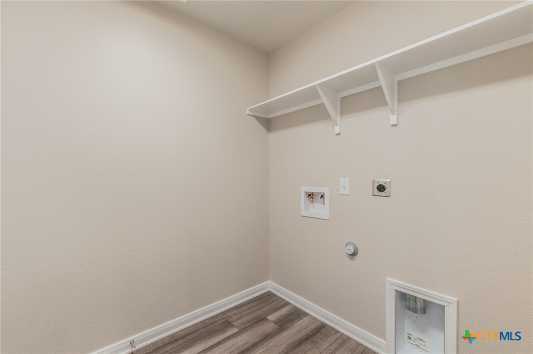 5072 Dickinson Loop Property Photo 22