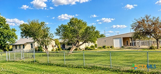 6000 Fm 1101 Property Photo 5