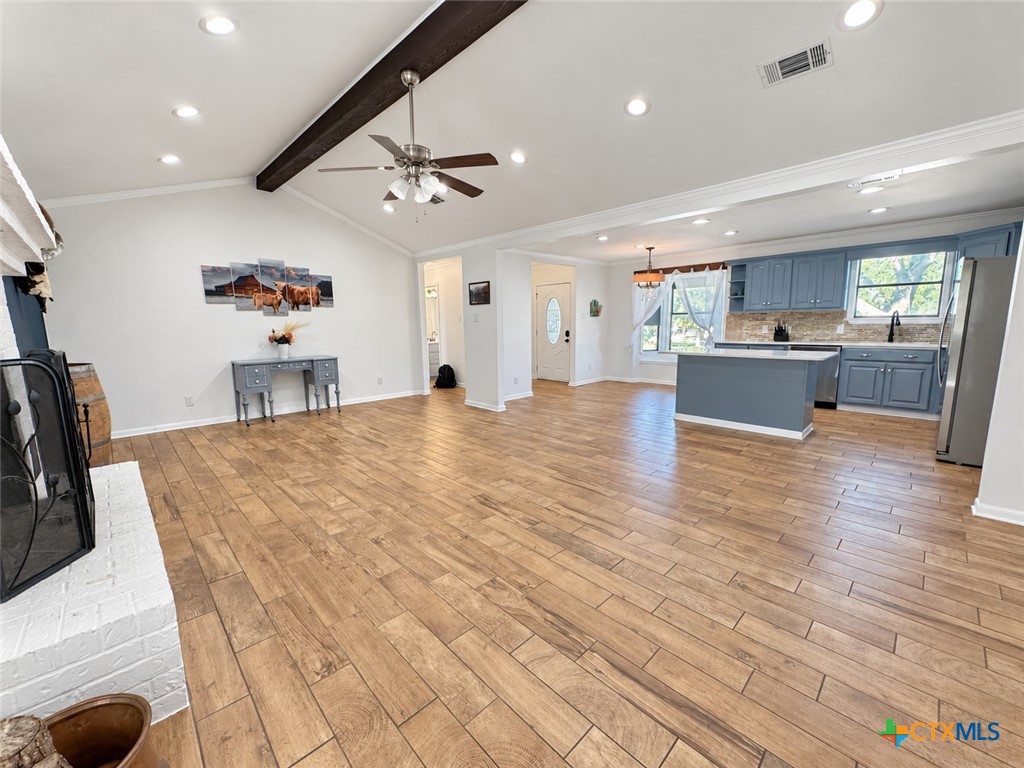 1250 Hollyhock Lane Property Photo 14