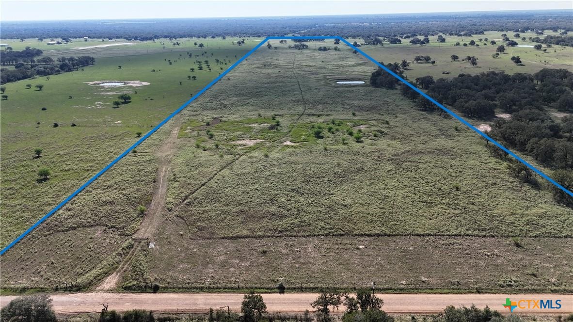 1665 Garrett Road Property Photo 2