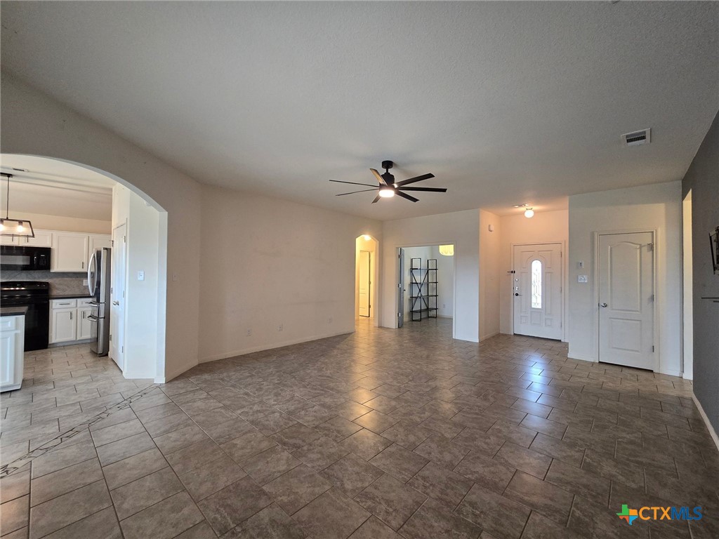 3207 Briscoe Drive Property Photo 7