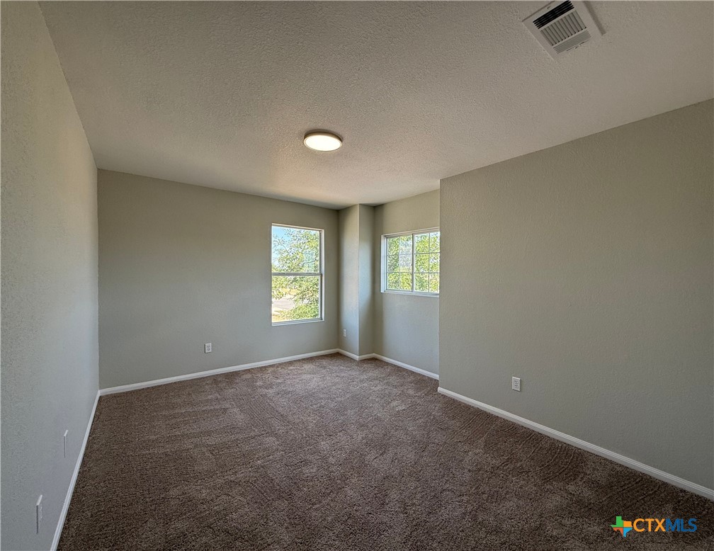 2405 Eppinette Drive Property Photo 23