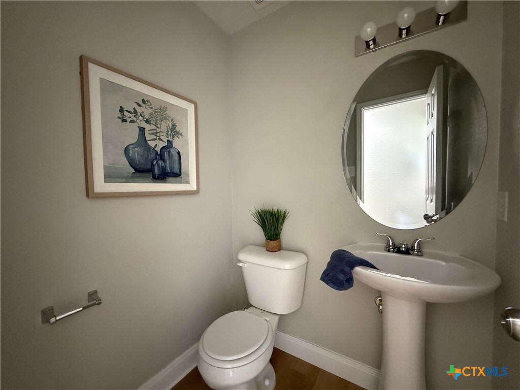 2405 Eppinette Drive Property Photo 24