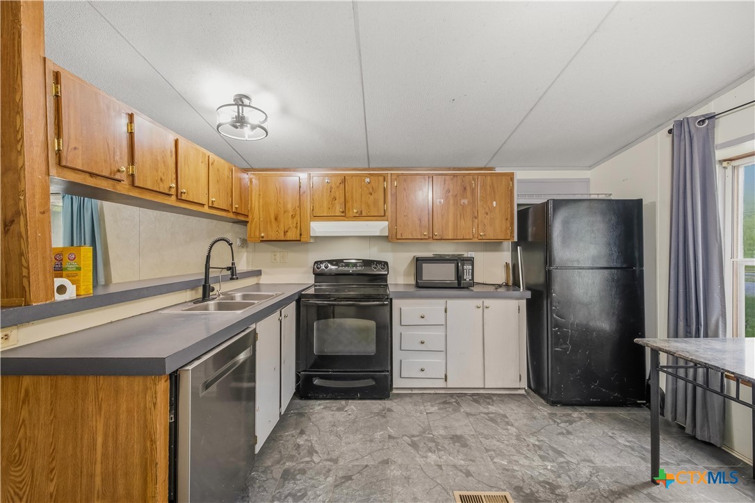 204 Hope Street Property Photo 5