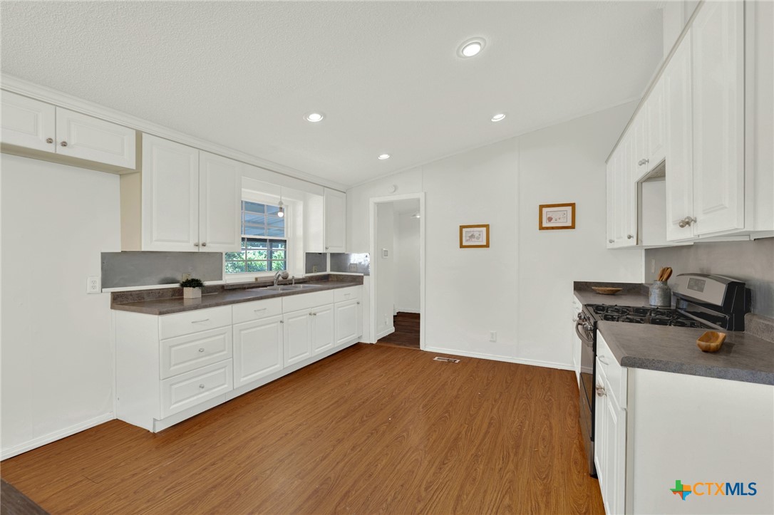 305 Elm Drive Property Photo 12