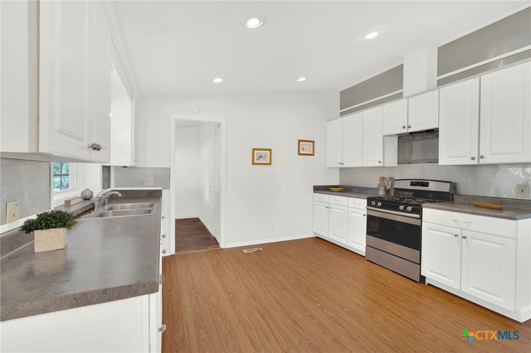 305 Elm Drive Property Photo 13
