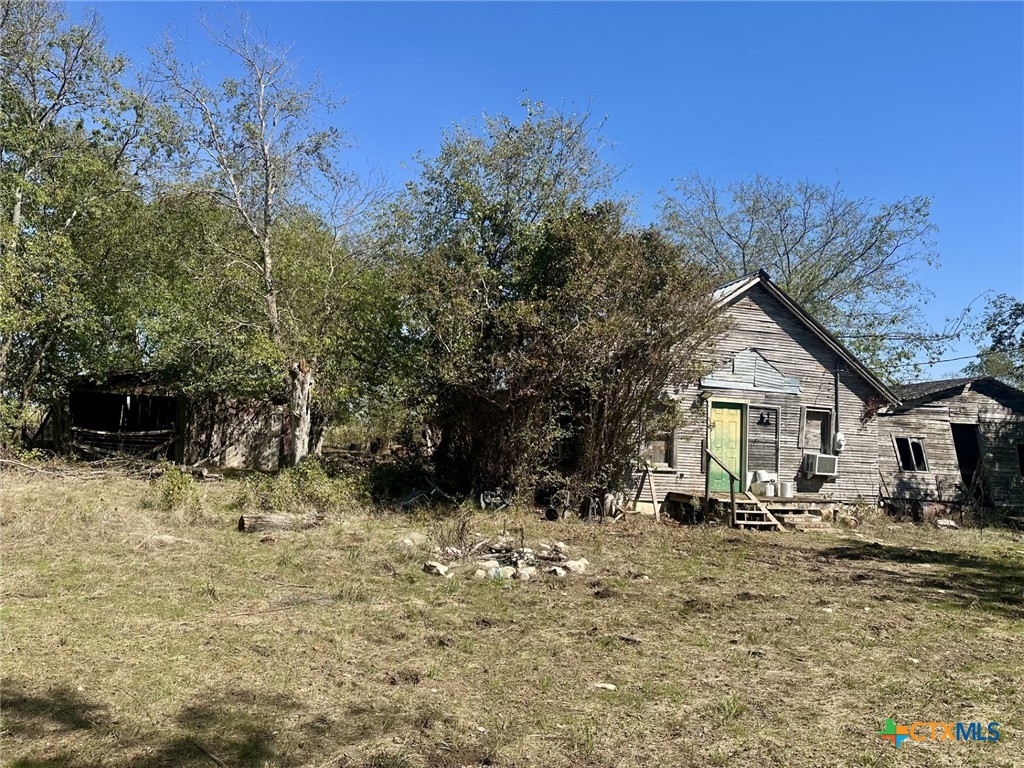 1702 Prairie View Road Property Photo 5