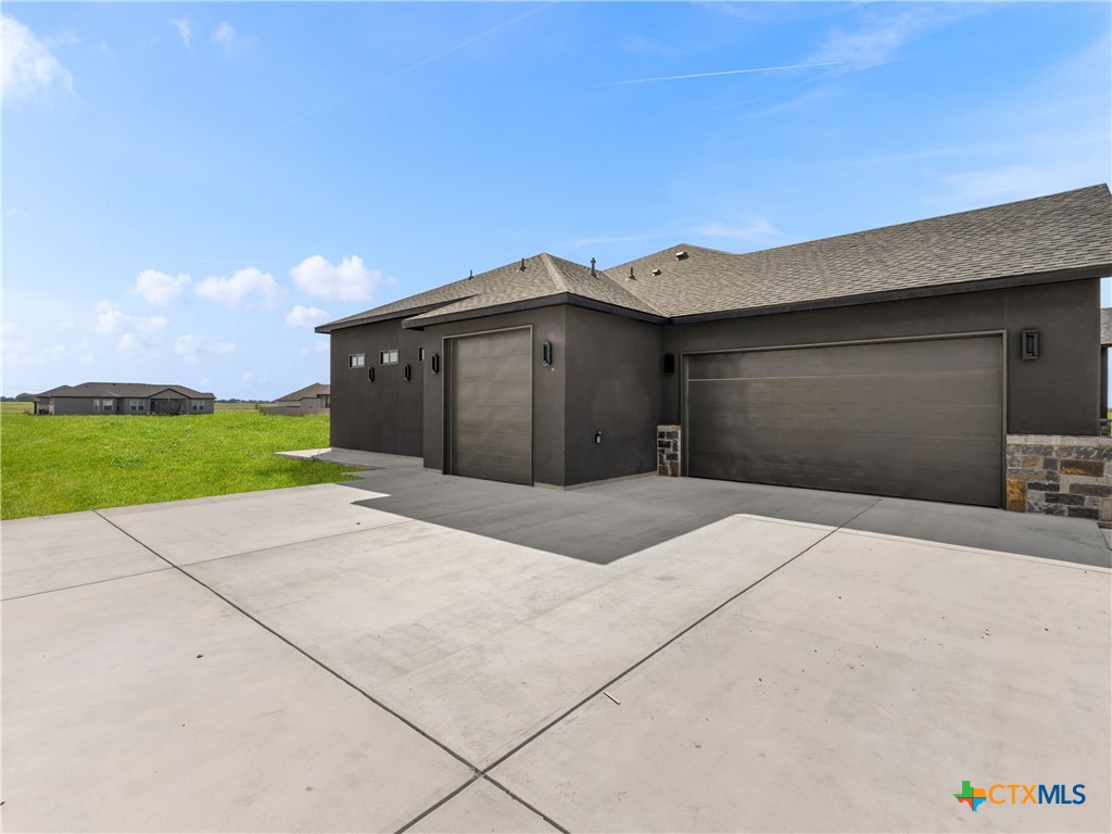 223 Double Creek Loop Property Photo 37
