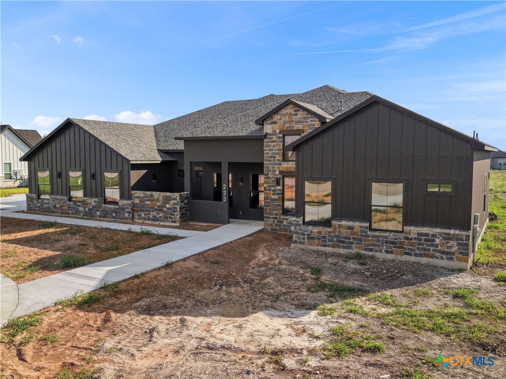 223 Double Creek Loop Property Photo 41