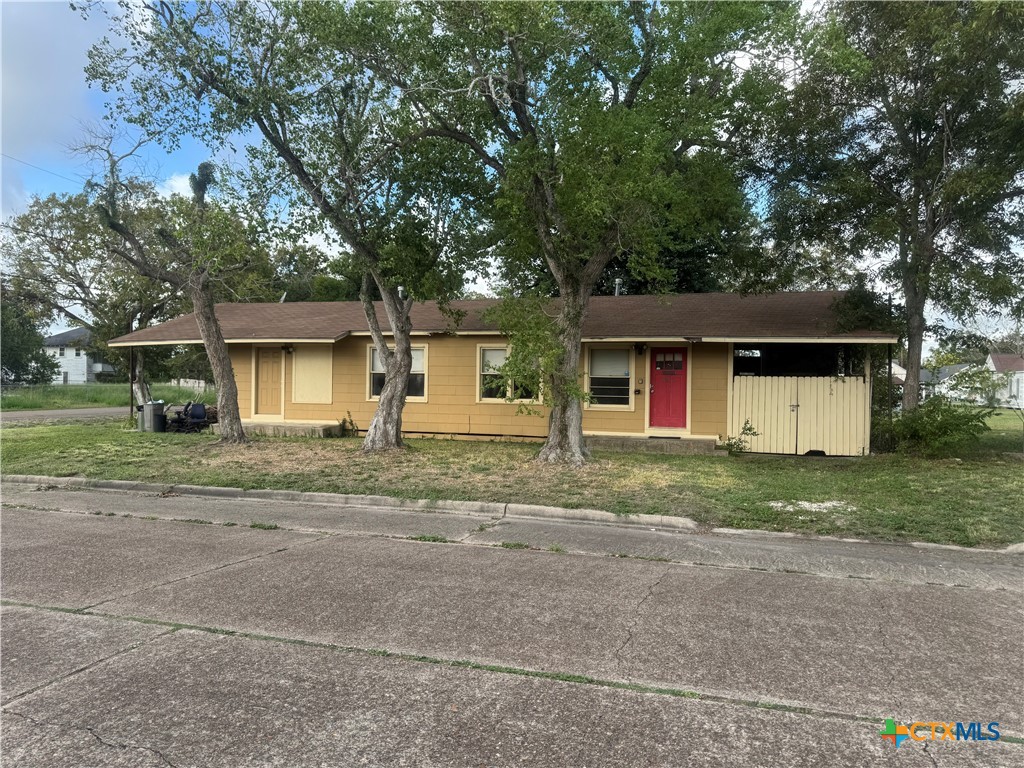 901 N Cameron Street Property Photo 2