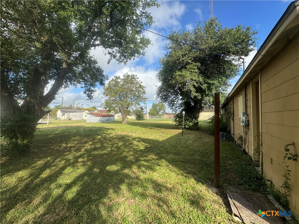 901 N Cameron Street Property Photo 18