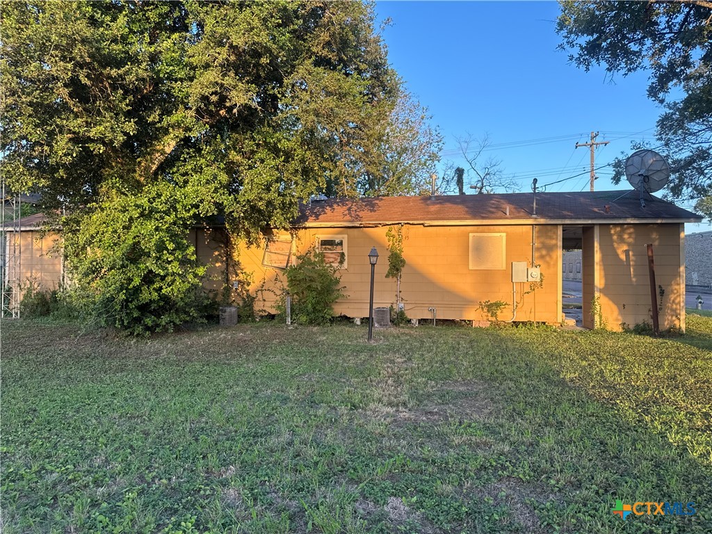 901 N Cameron Street Property Photo 20