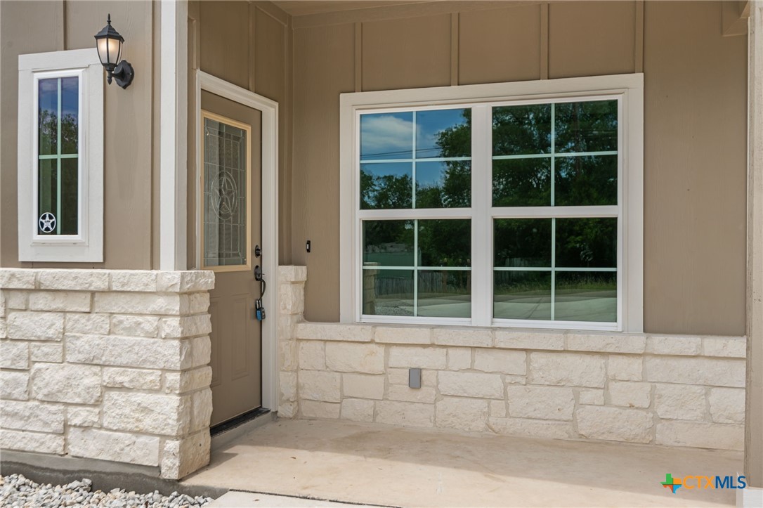 2908 Puter Creek Drive B Property Photo 5