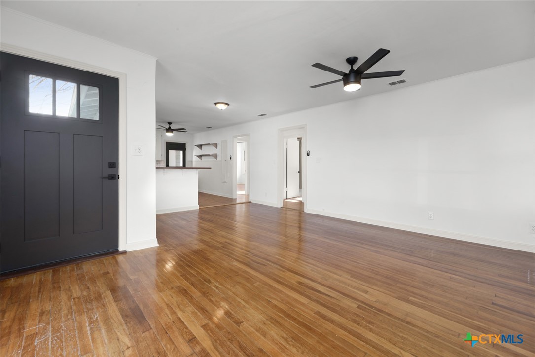 1345 Lee Street Property Photo 2