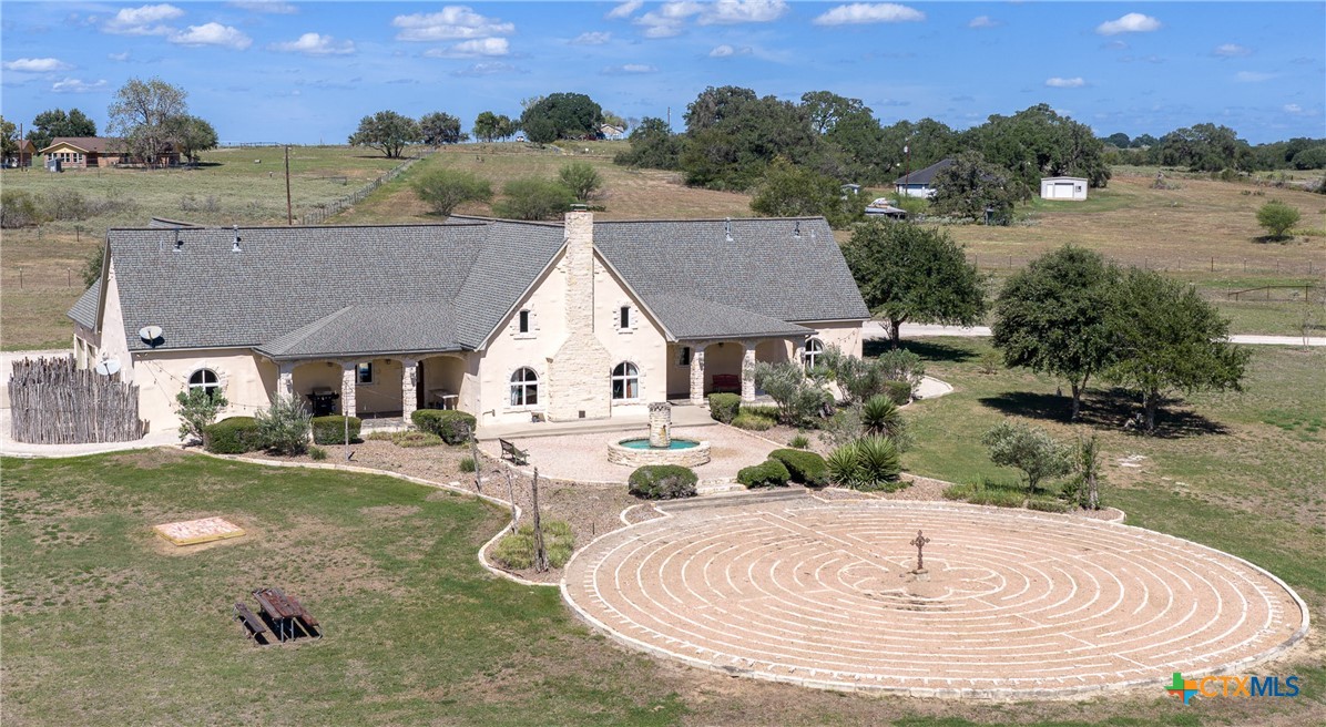 5904 Old Yoakum Road Property Photo 6