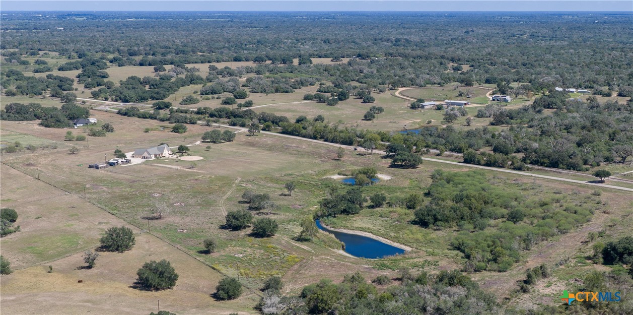 5904 Old Yoakum Road Property Photo 10