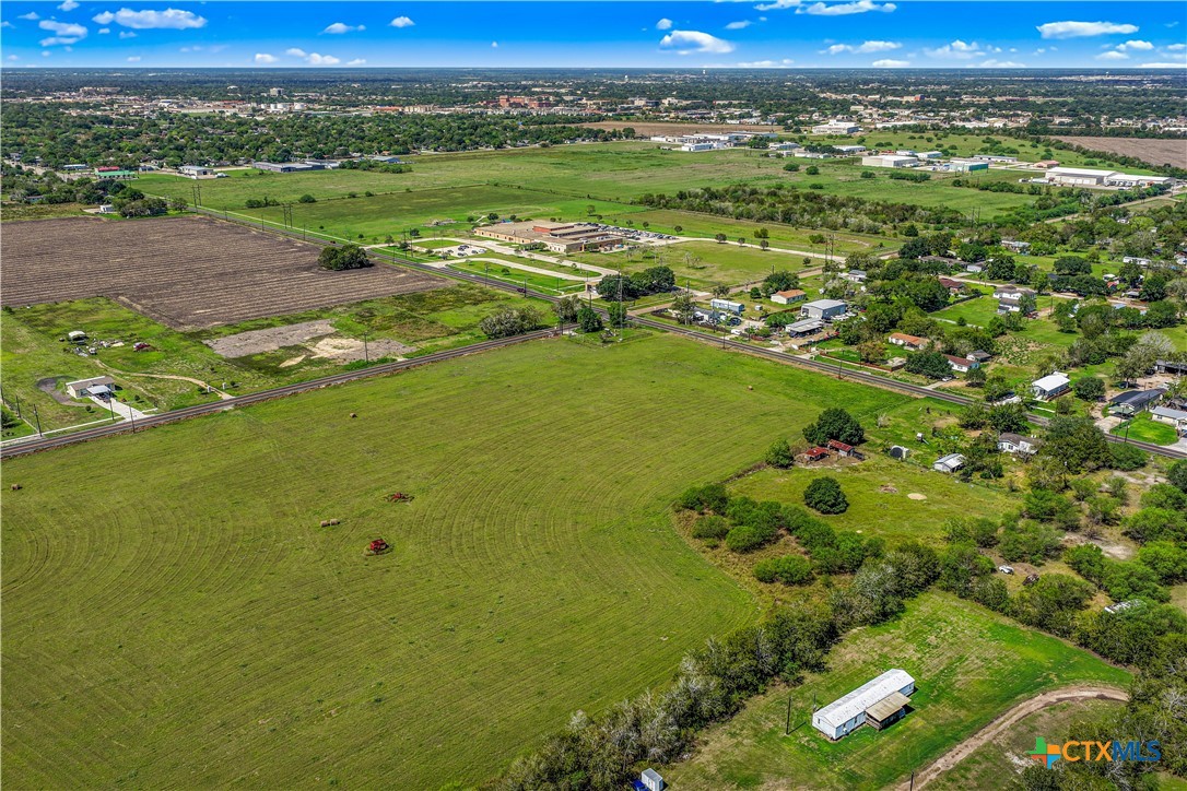 4509 Lone Tree Road Property Photo 4