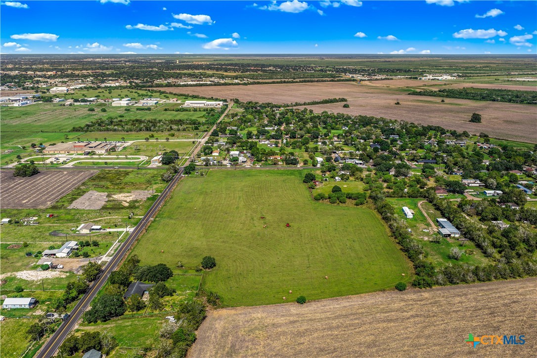 4509 Lone Tree Road Property Photo 6