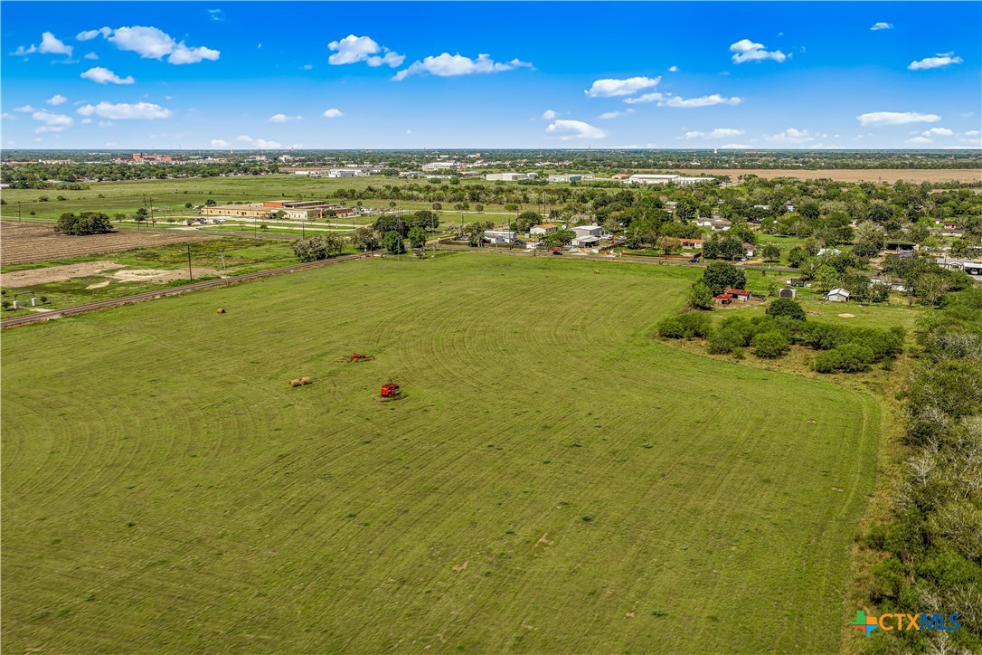 4509 Lone Tree Road Property Photo 7