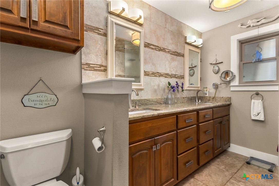 510 Oak Tree Lane Property Photo 15