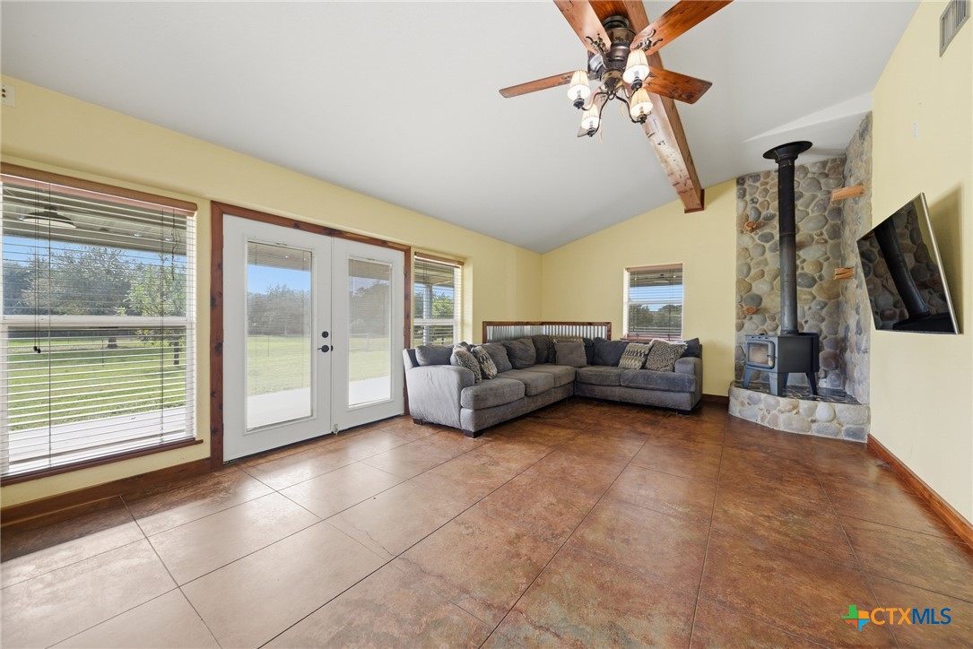 6830 County Road 444 Property Photo 13