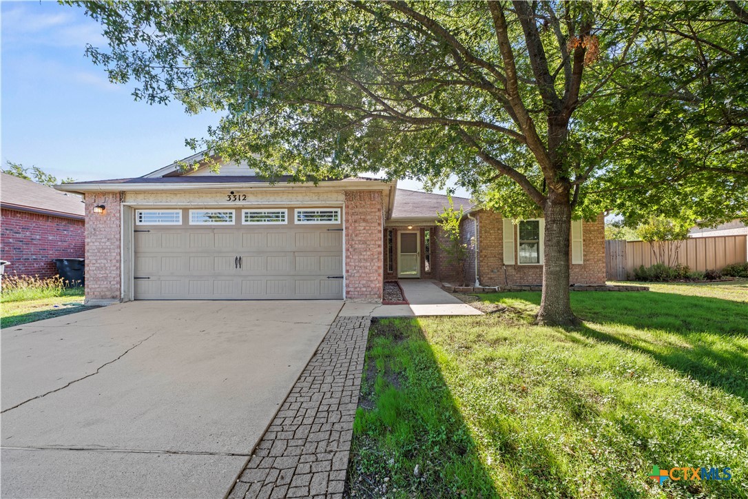3312 Viewcrest Drive Property Photo 4