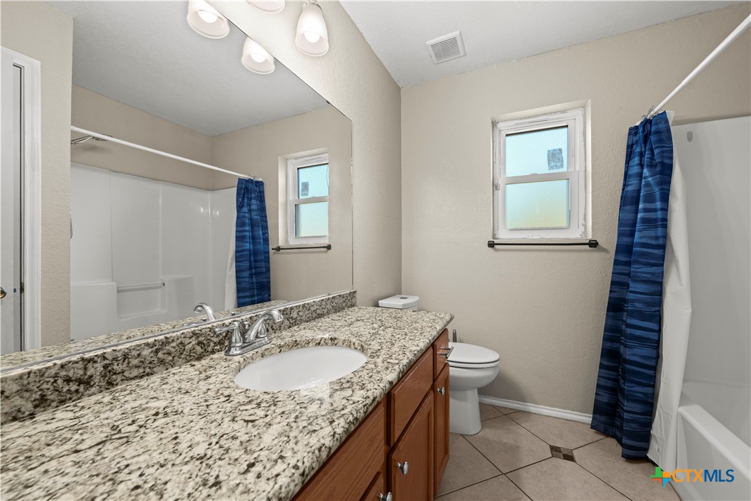 3312 Viewcrest Drive Property Photo 9