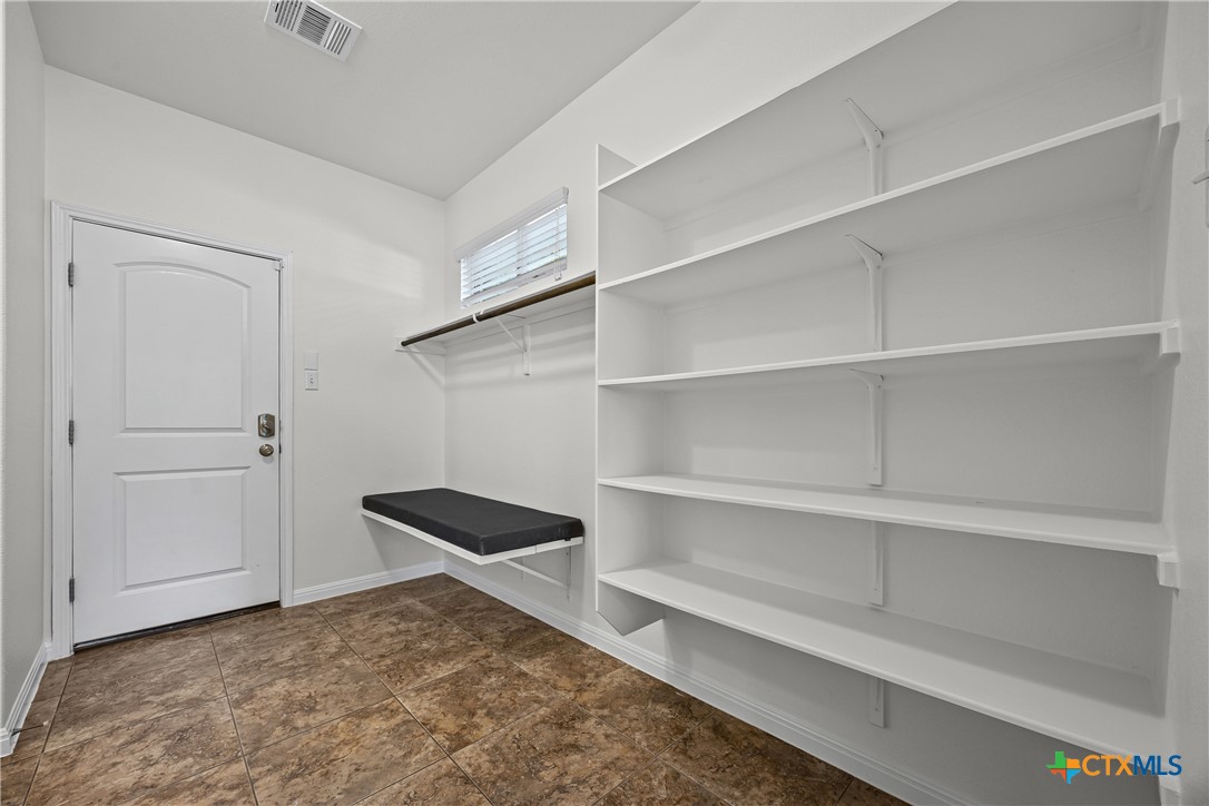 606 Irvin Drive Property Photo 31
