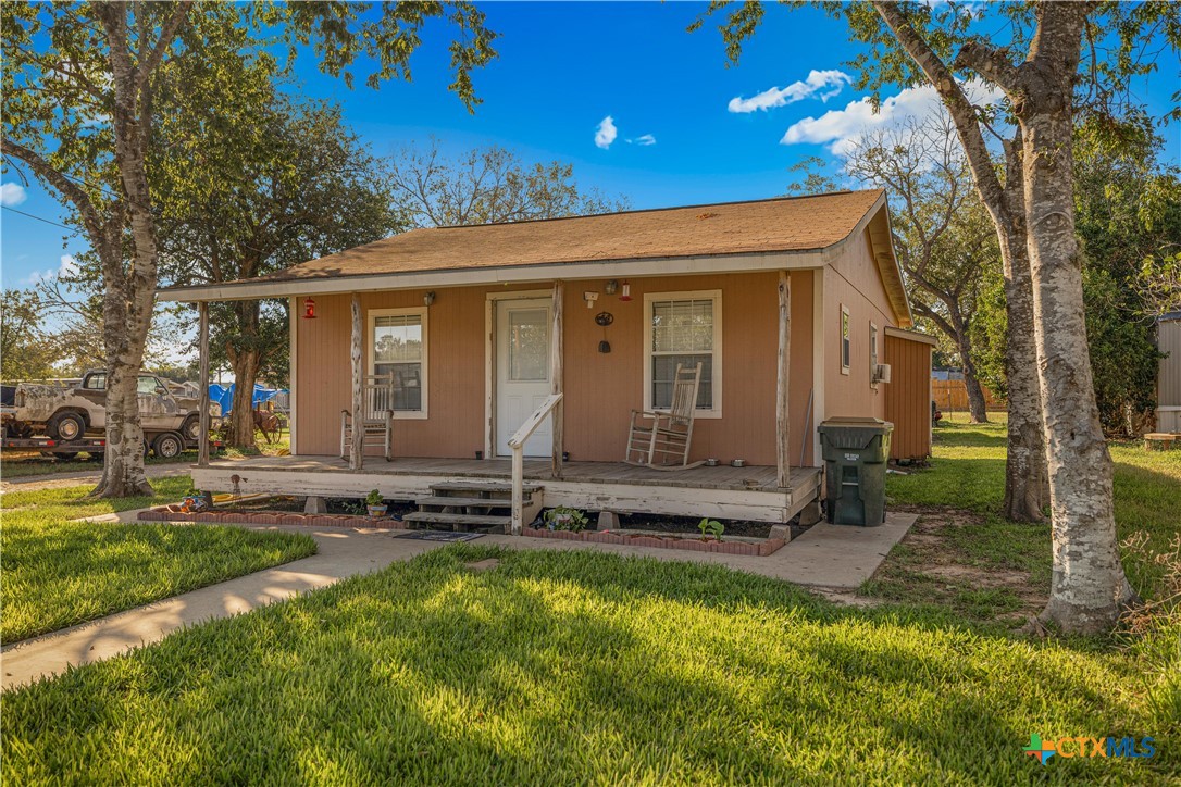 206 Alonzo Street Property Photo 1