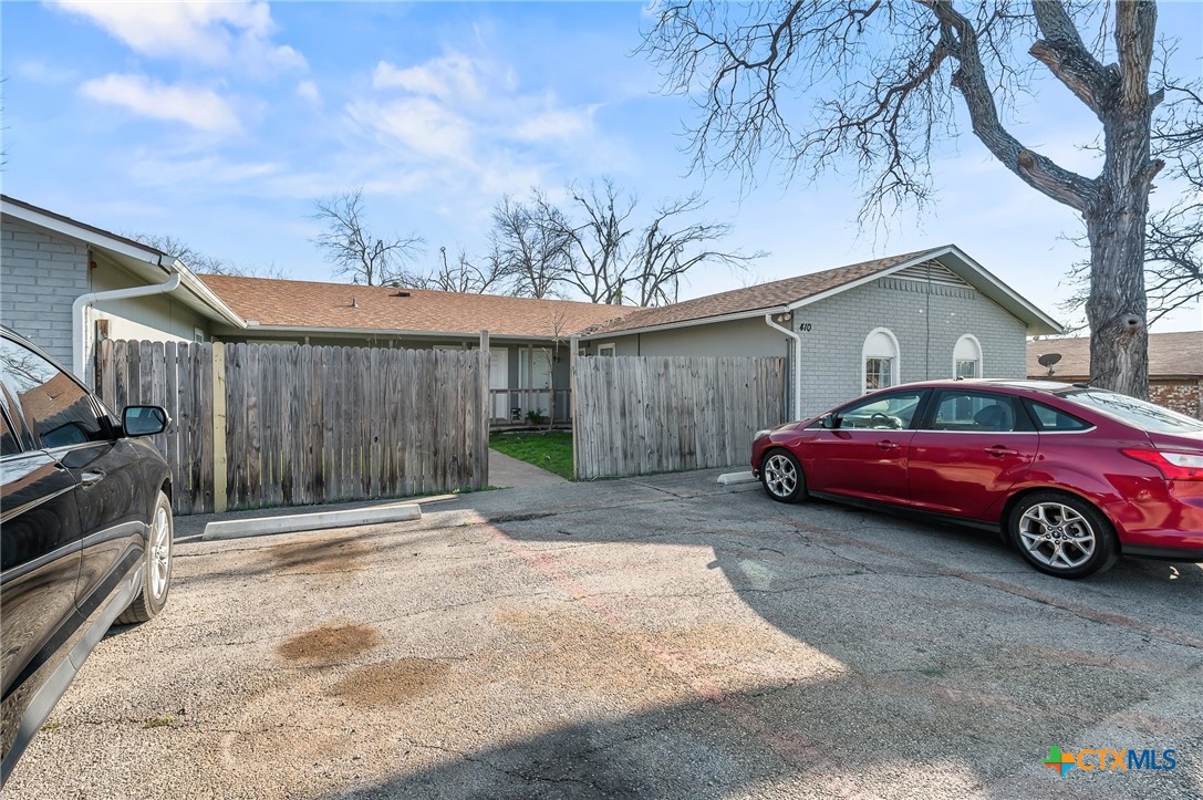 410 Old Thorndale Road Property Photo 2