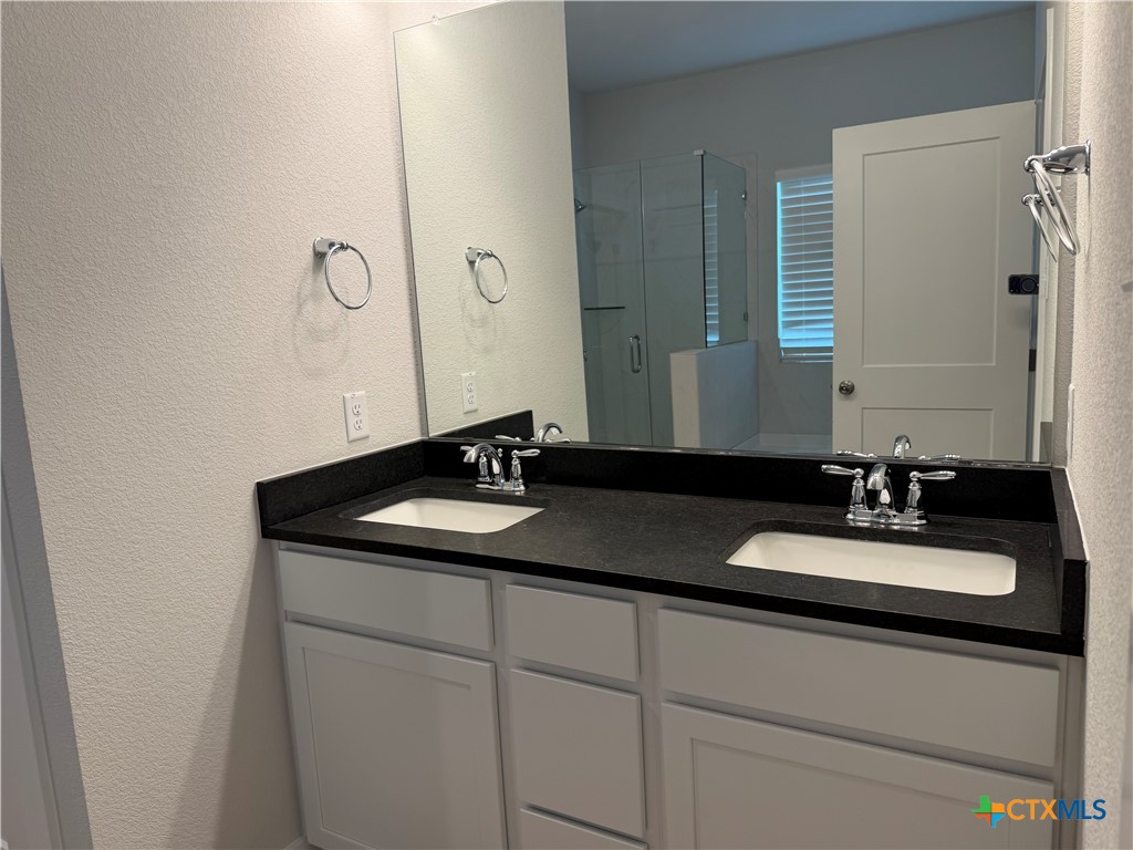 10210 Kimberlite Drive Property Photo 13