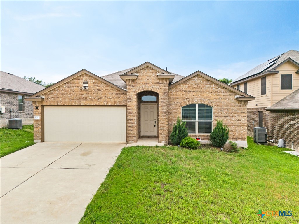 810 Hobby Road Property Photo 1