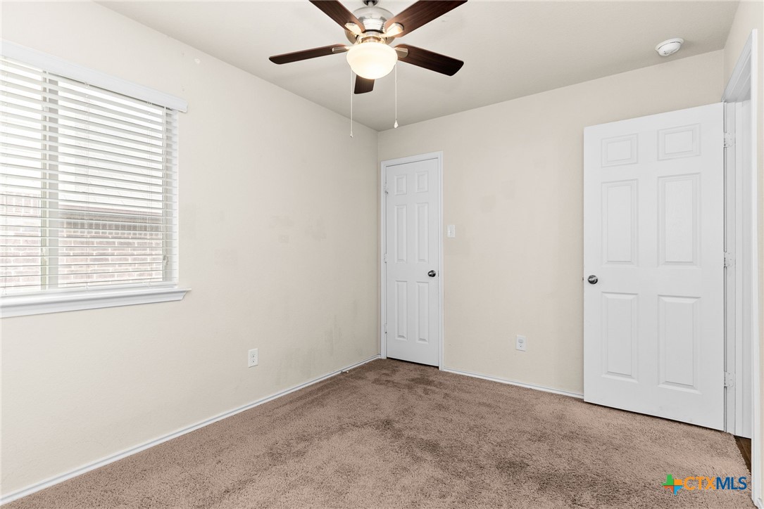810 Hobby Road Property Photo 9