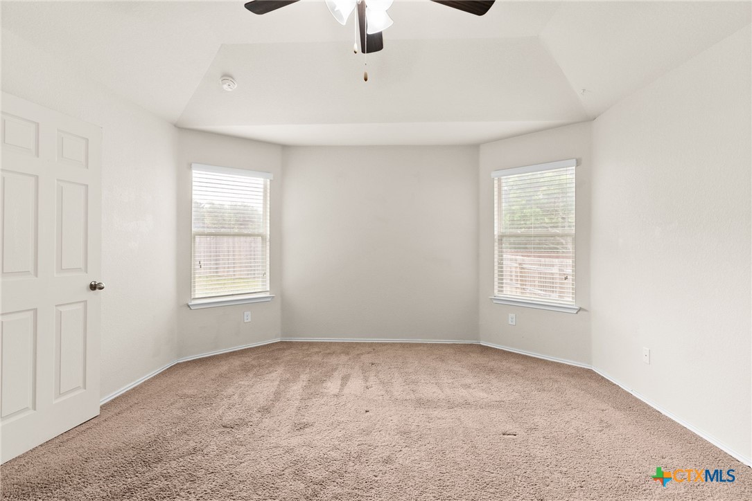810 Hobby Road Property Photo 11