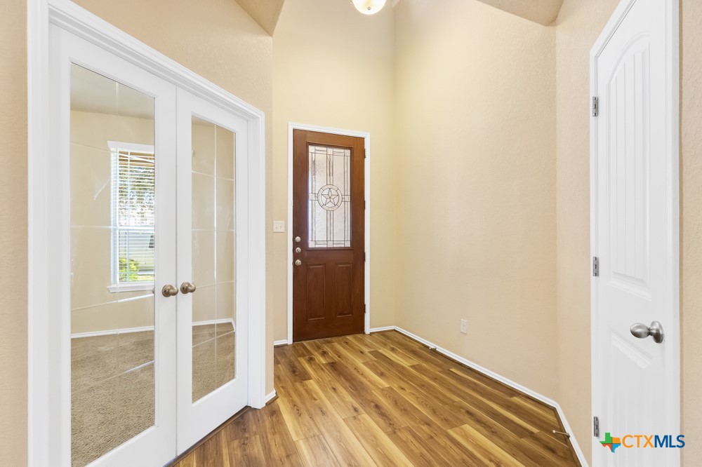 129 Enchanted View Property Photo 3